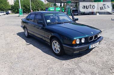 Седан BMW 5 Series 1994 в Чернівцях