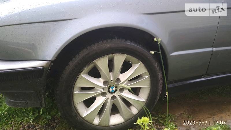 Седан BMW 5 Series 1988 в Вижниці