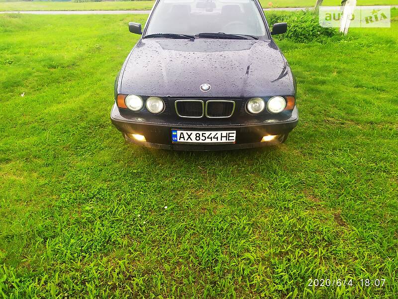 Седан BMW 5 Series 1995 в Краснограді