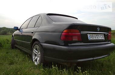 Седан BMW 5 Series 1999 в Гайсине