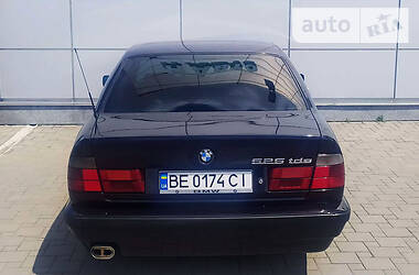 Седан BMW 5 Series 1994 в Снигиревке