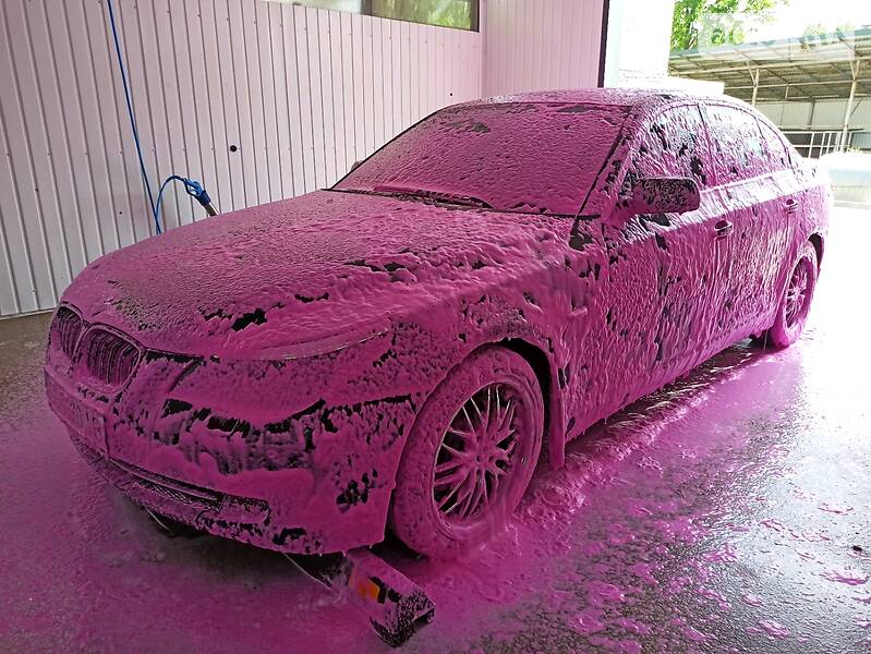 Седан BMW 5 Series 2008 в Львове
