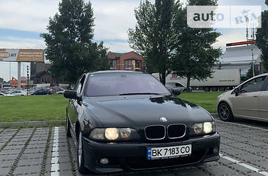 Седан BMW 5 Series 1999 в Киеве