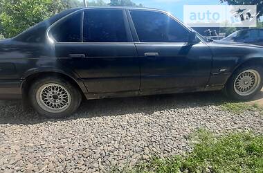 Седан BMW 5 Series 1991 в Черновцах