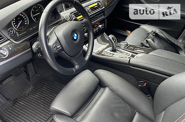 Седан BMW 5 Series 2015 в Нововолынске