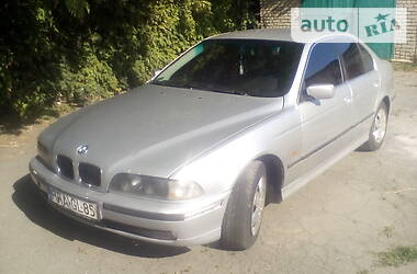 Седан BMW 5 Series 2000 в Тальном