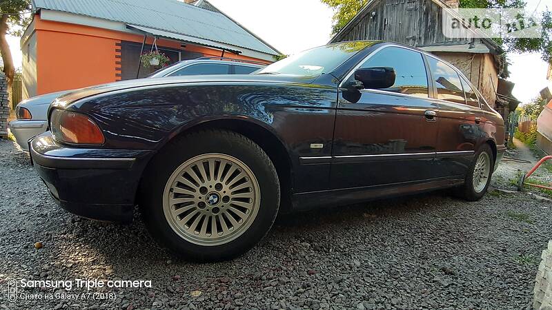 Седан BMW 5 Series 2000 в Рівному
