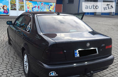 Седан BMW 5 Series 2001 в Тячеве