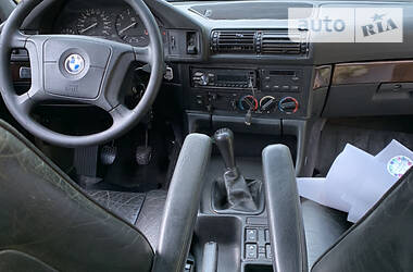 Седан BMW 5 Series 1991 в Ровно