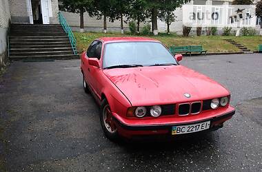 Седан BMW 5 Series 1988 в Перемышлянах