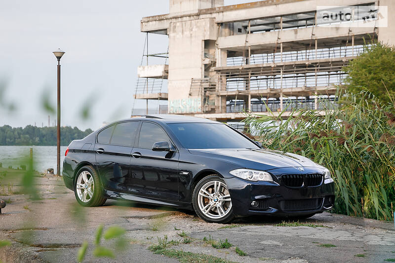 Седан BMW 5 Series 2011 в Дніпрі