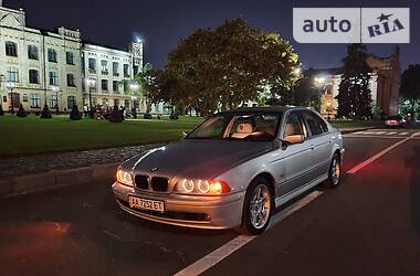 Седан BMW 5 Series 2001 в 