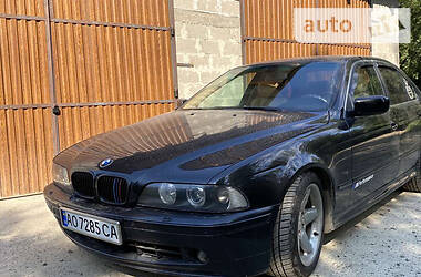 Седан BMW 5 Series 2001 в Тячеве