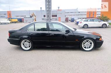 Седан BMW 5 Series 2002 в Киеве