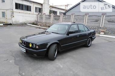 Седан BMW 5 Series 1988 в Липовце