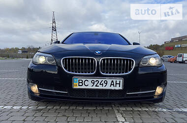 Седан BMW 5 Series 2012 в Львове