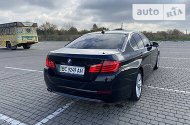 Седан BMW 5 Series 2012 в Львове