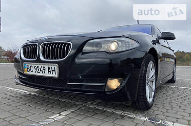 Седан BMW 5 Series 2012 в Львове