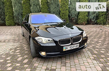 Седан BMW 5 Series 2012 в Львове