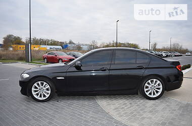 Седан BMW 5 Series 2010 в Днепре