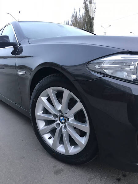 Седан BMW 5 Series 2014 в Рівному