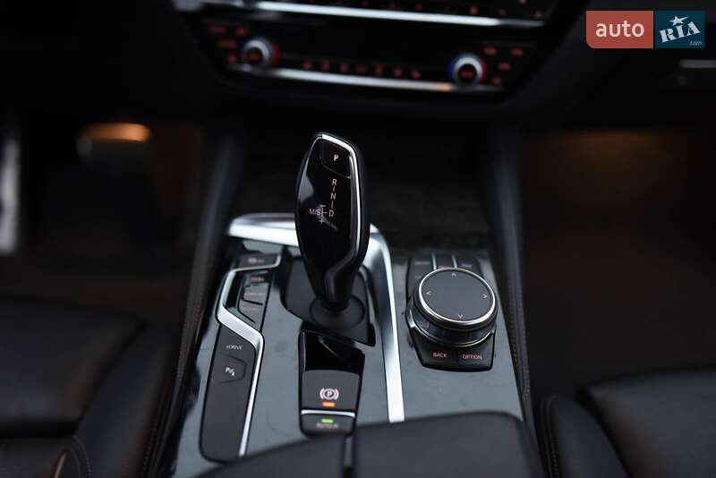 Седан BMW 5 Series 2018 в Ивано-Франковске