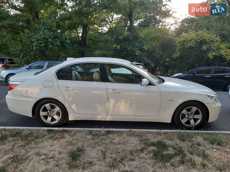 Седан BMW 5 Series 2008 в Одессе