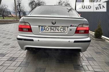 Седан BMW 5 Series 2000 в Иршаве
