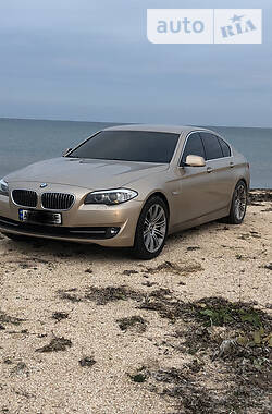 Седан BMW 5 Series 2010 в Харькове