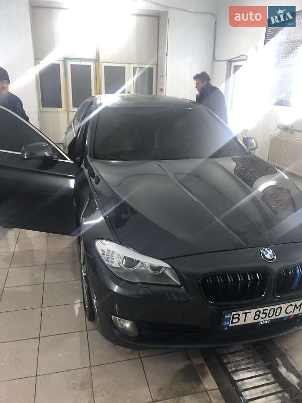 Седан BMW 5 Series 2012 в Києві фото 50 Седан BMW 5 Series 2012 в Києві