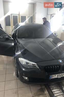 Седан BMW 5 Series 2012 в Новоднестровске