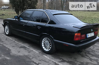 Седан BMW 5 Series 1989 в Ровно