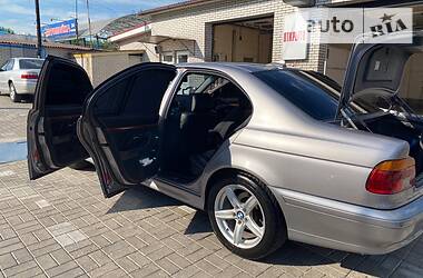 Седан BMW 5 Series 2000 в Киеве