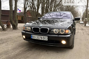 Седан BMW 5 Series 2002 в Рокитном