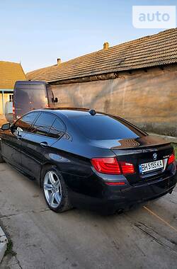 Седан BMW 5 Series 2012 в Татарбунарах