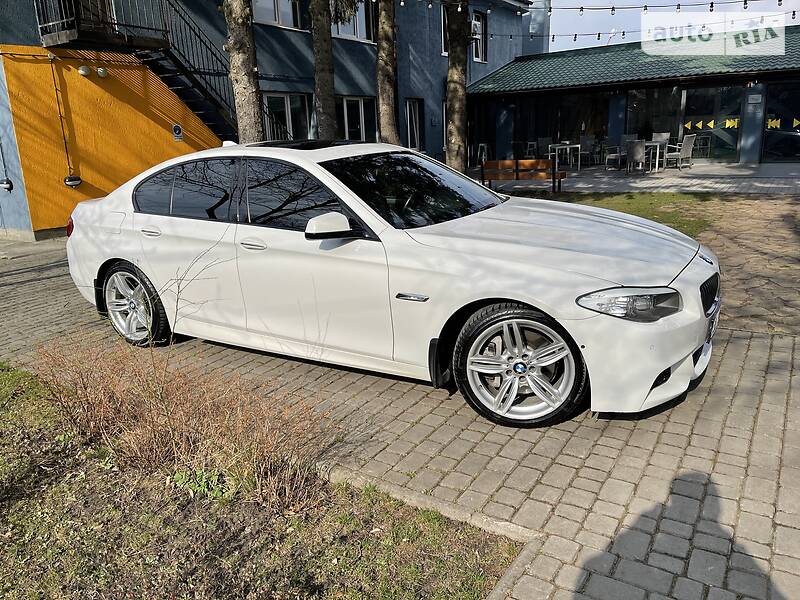 Седан BMW 5 Series 2013 в Львові