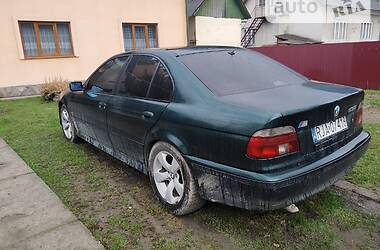 Седан BMW 5 Series 1999 в Рахове