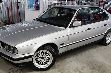 Седан BMW 5 Series 1990 в Києві