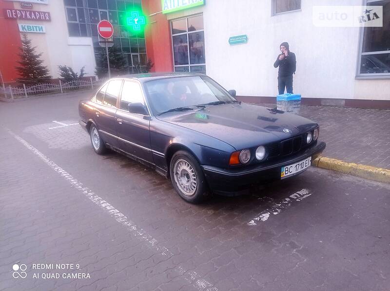 Седан BMW 5 Series 1991 в Львові