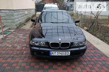 Седан BMW 5 Series 2003 в Надворной