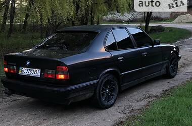 Седан BMW 5 Series 1989 в Зборове