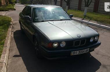 Седан BMW 5 Series 1990 в Кривому Розі