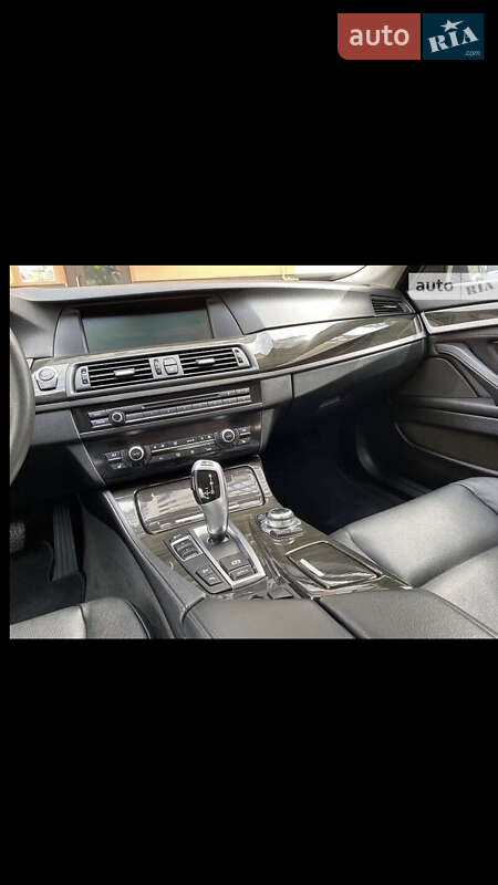 Седан BMW 5 Series 2011 в Івано-Франківську