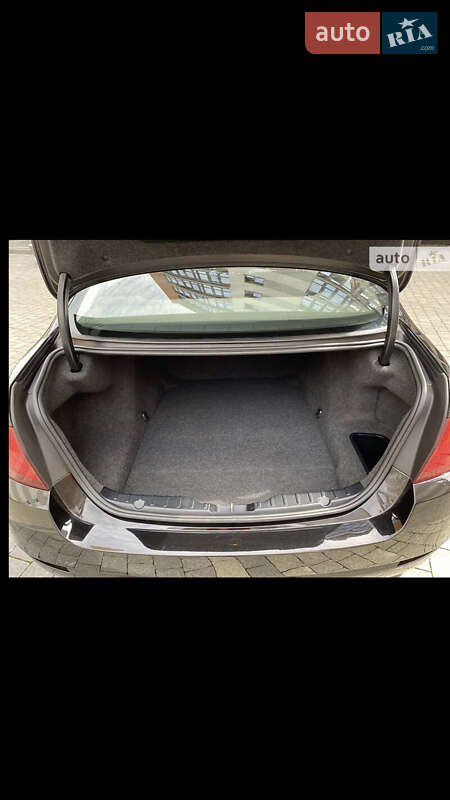 Седан BMW 5 Series 2011 в Івано-Франківську