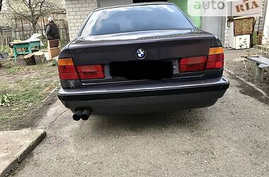 Седан BMW 5 Series 1988 в Переяславе