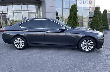 Седан BMW 5 Series 2015 в Хмельницком