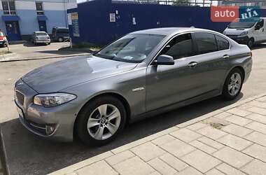 Седан BMW 5 Series 2013 в 