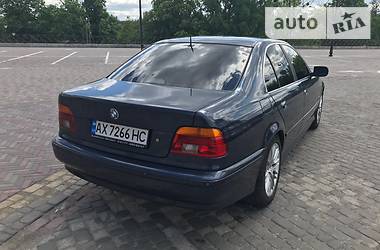 Седан BMW 5 Series 2002 в Харькове