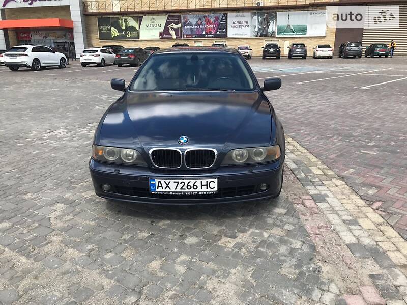 Седан BMW 5 Series 2002 в Харькове