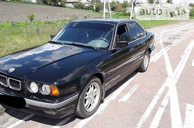 Седан BMW 5 Series 1994 в Дубні